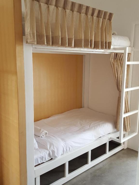 Jindabyne Cafe & Hostel Chiang Mai Luaran gambar